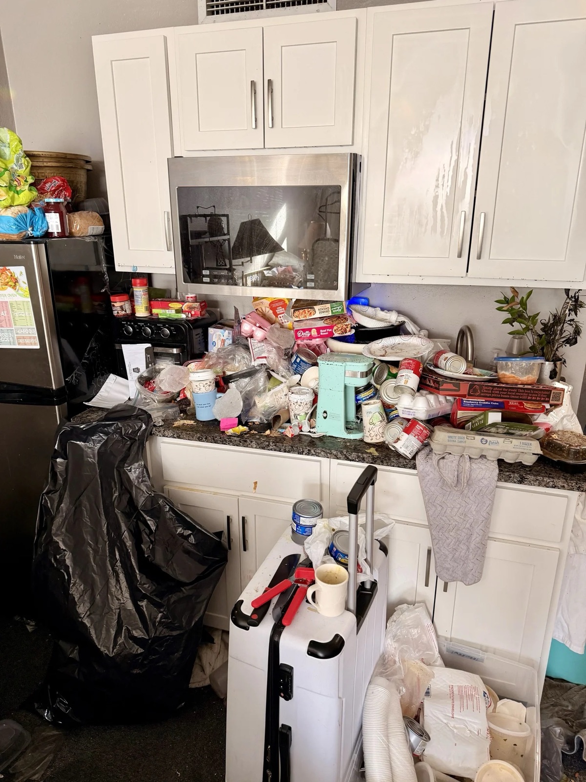 A kitchen cleaned by TipTop, before